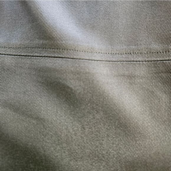 Vintage Talbots 100% Silk Olive Green Sleeveless Pleated Hem Sheath Dress 10 - Picture 5 of 10